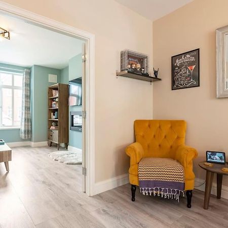 Dublin Jacuzzi Escape Apartment Bagian luar foto